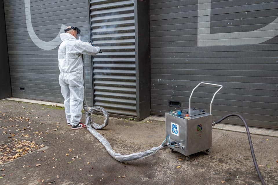 Machine de nettoyage cryogénique à Strasbourg : une solution industrielle performante